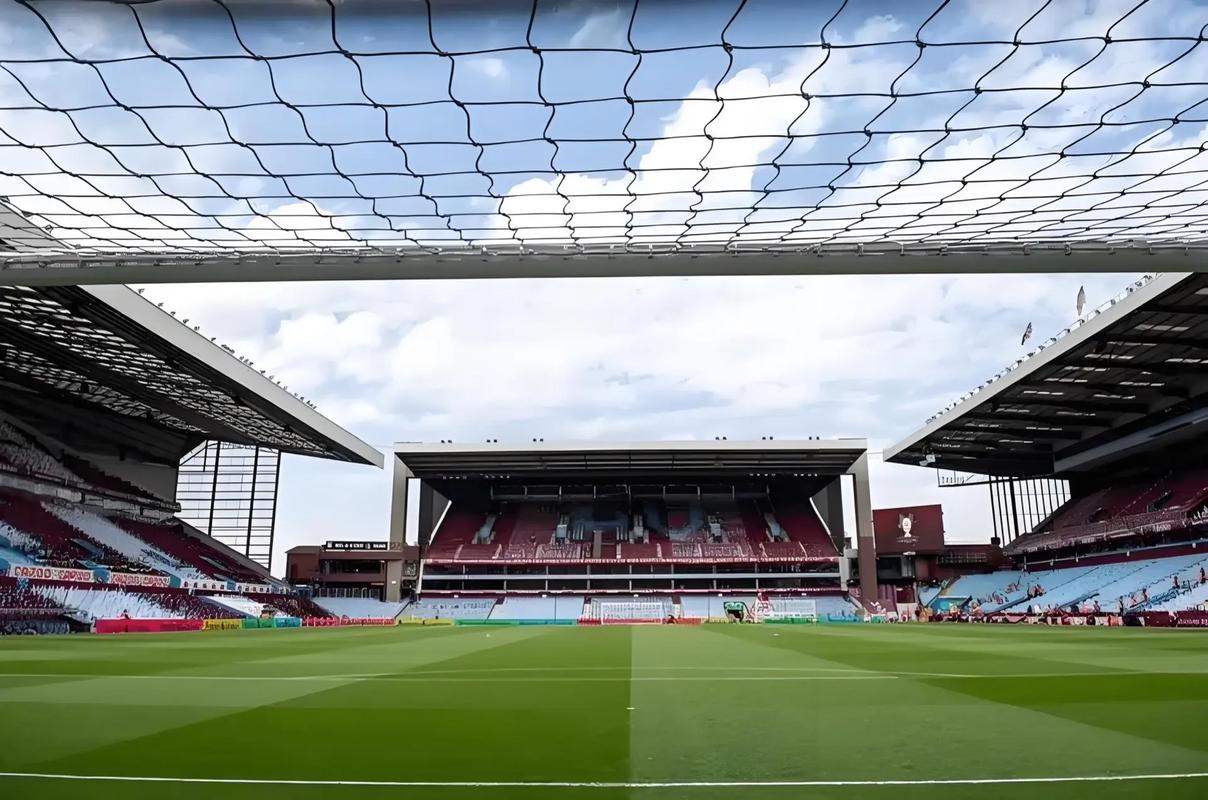 索莱尔：今夏被巴黎完全排除在外，不正常的备战影响了状态