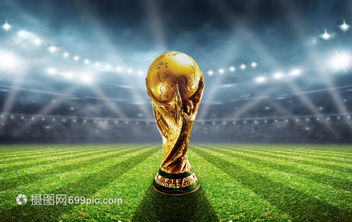 篮球篮网比赛中关键传球帮助球队取胜